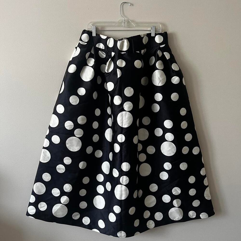 Black white polka dot